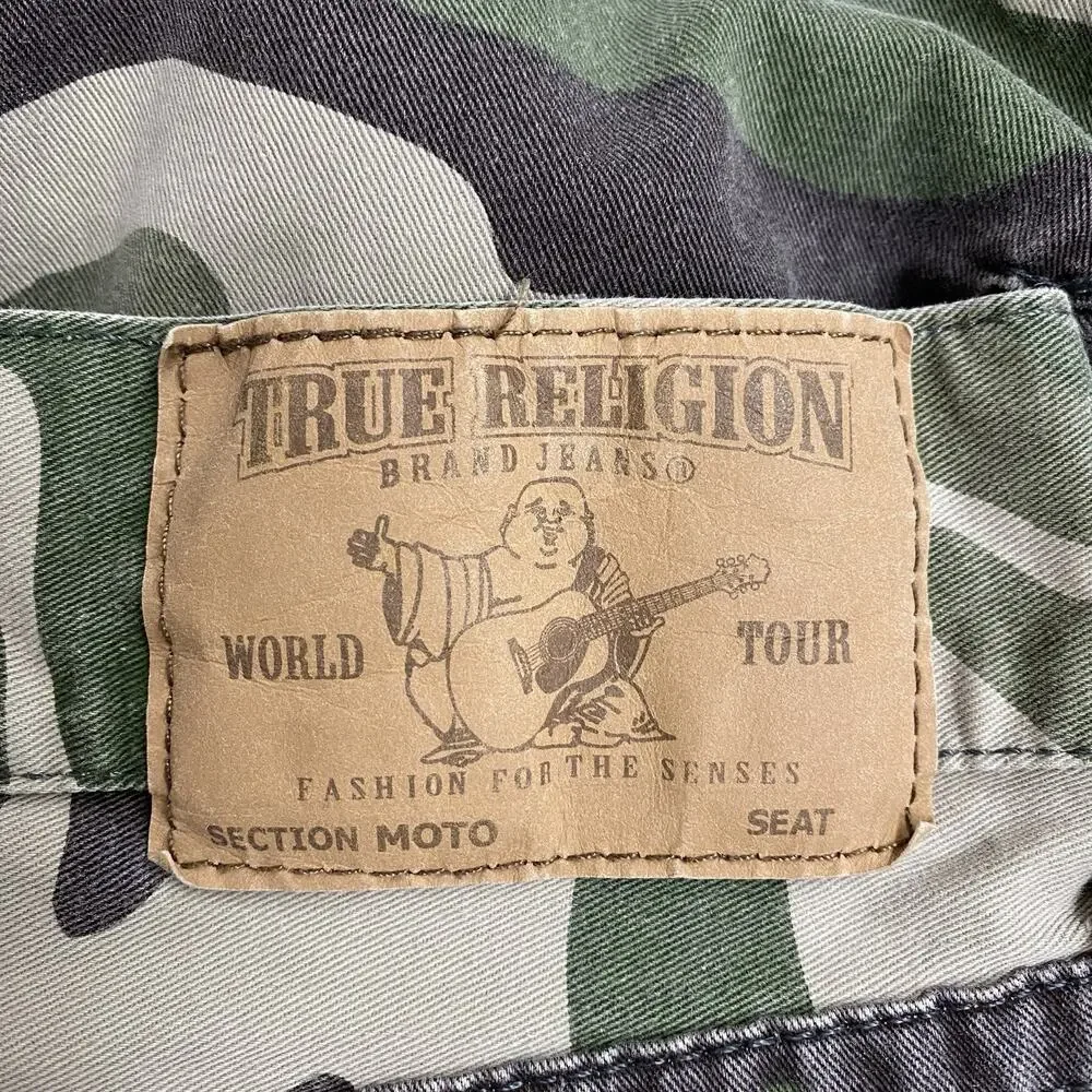 True Religion Moto Cutoff Shorts Mens 38 Camo Y2K Streetwear Distressed